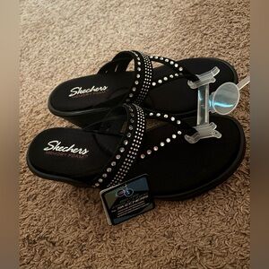 Sketcher Wedge Sandals! New with tags! Size 8.5